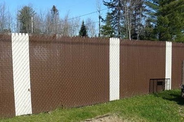 Lattes d’intimité pour clôture installées à Laval